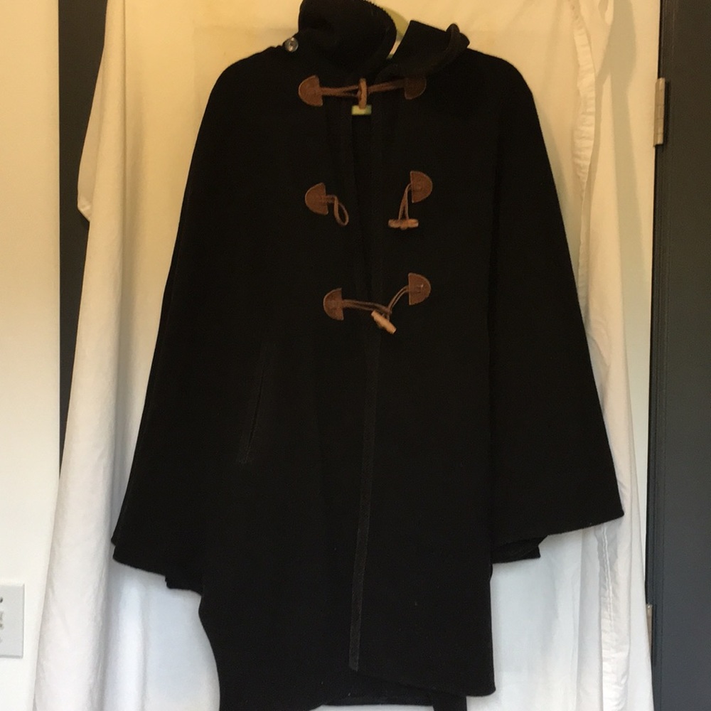 Back wool cape poncho
